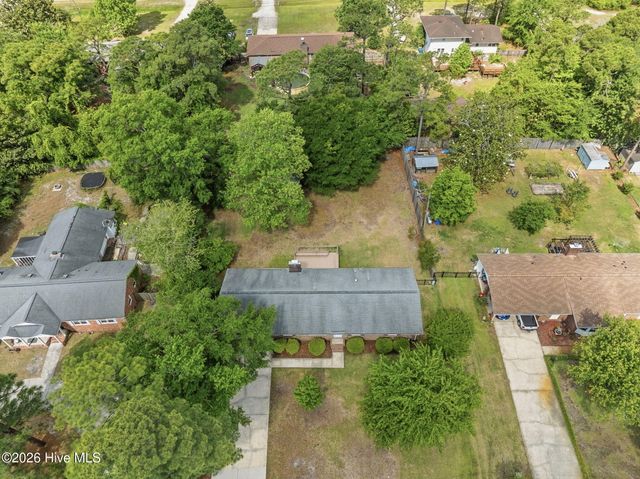 3316 Chalmers Drive, Wilmington, NC 28409