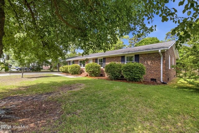 3316 Chalmers Drive, Wilmington, NC 28409