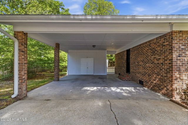 3316 Chalmers Drive, Wilmington, NC 28409