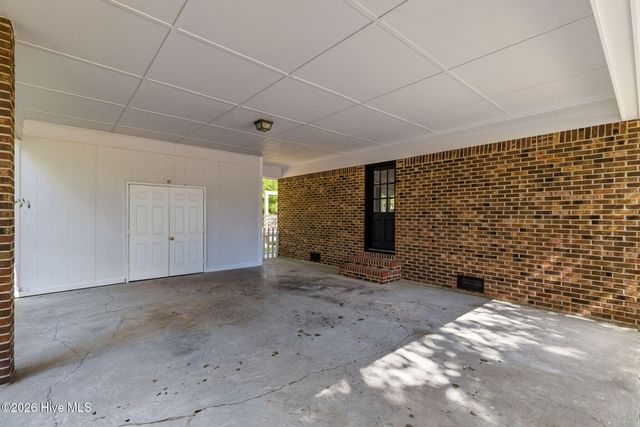 3316 Chalmers Drive, Wilmington, NC 28409
