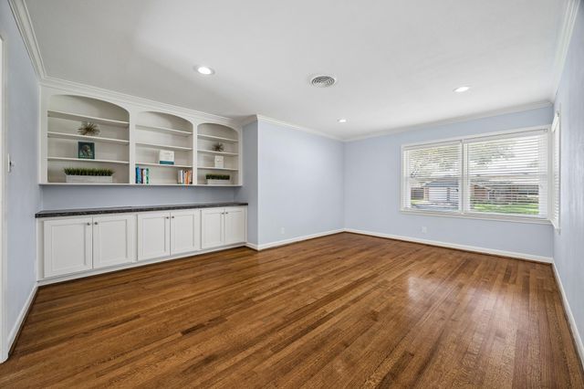 2202 Lazybrook Drive, Houston, TX 77008