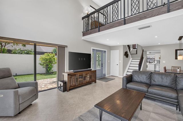 2833 SW 6th Street, Delray Beach, FL 33445