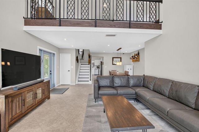 2833 SW 6th Street, Delray Beach, FL 33445