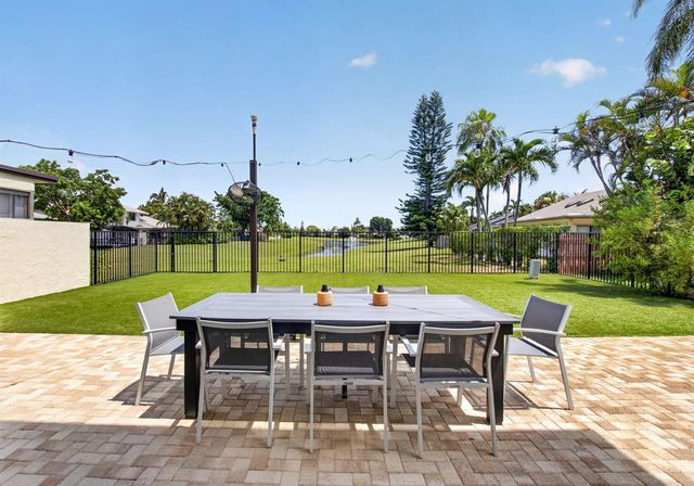 2833 SW 6th Street, Delray Beach, FL 33445