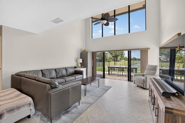 2833 SW 6th Street, Delray Beach, FL 33445