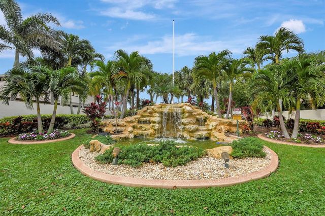 2833 SW 6th Street, Delray Beach, FL 33445