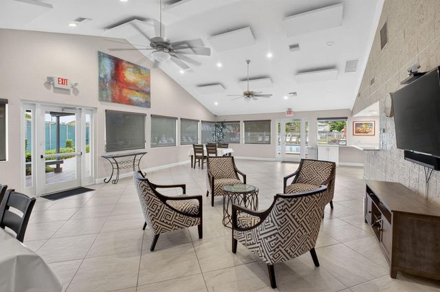 2833 SW 6th Street, Delray Beach, FL 33445