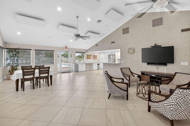 2833 SW 6th Street, Delray Beach, FL 33445