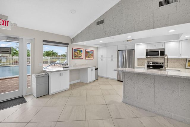 2833 SW 6th Street, Delray Beach, FL 33445