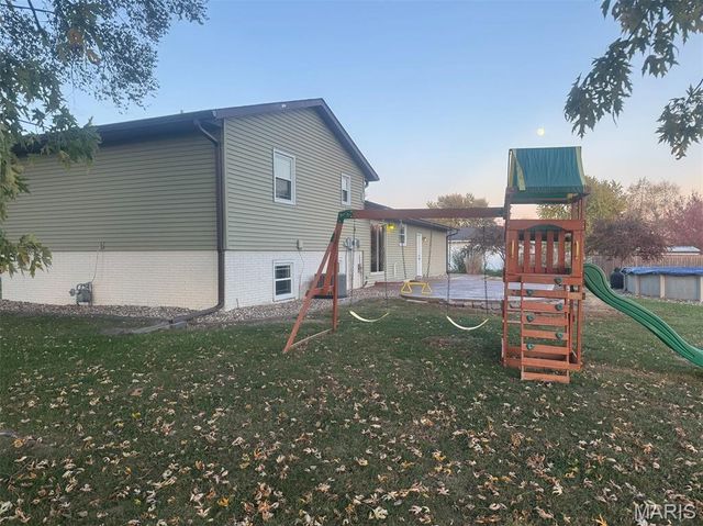 340 Westwood Drive, Kahoka, MO 63445