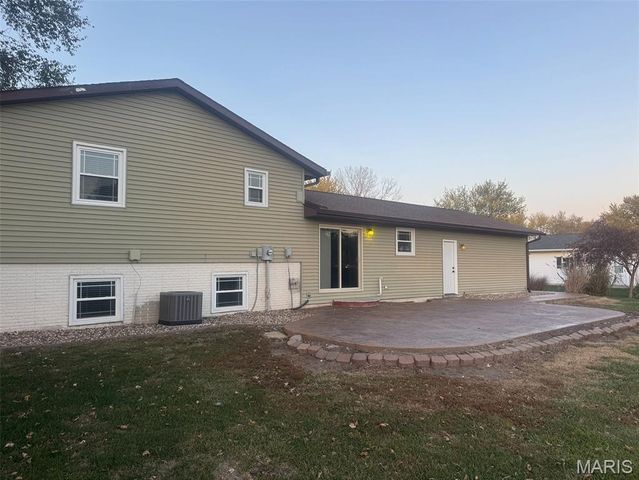 340 Westwood Drive, Kahoka, MO 63445