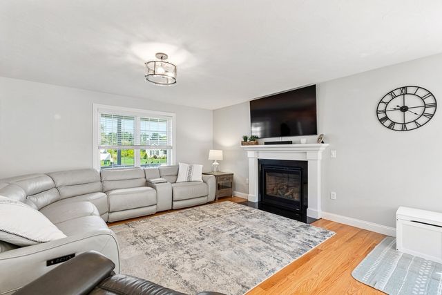 65 Henrietta Way, Taunton, MA 02780