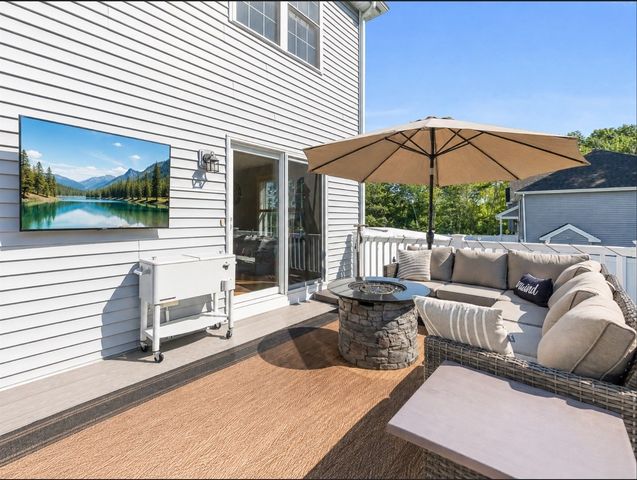 65 Henrietta Way, Taunton, MA 02780