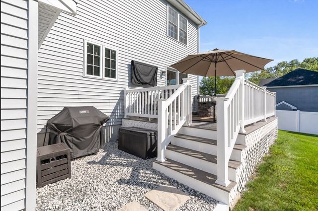 65 Henrietta Way, Taunton, MA 02780