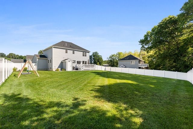 65 Henrietta Way, Taunton, MA 02780
