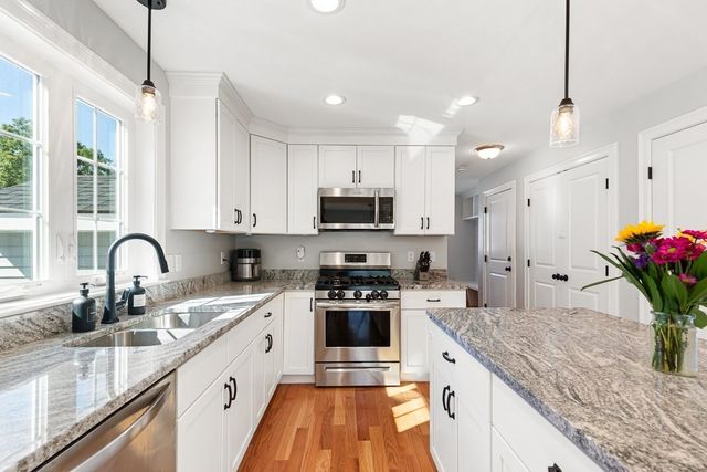 65 Henrietta Way, Taunton, MA 02780