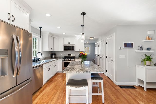 65 Henrietta Way, Taunton, MA 02780