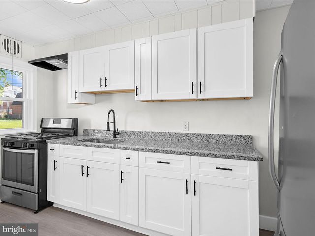 6817 DULUTH AVE, Dundalk, MD 21222