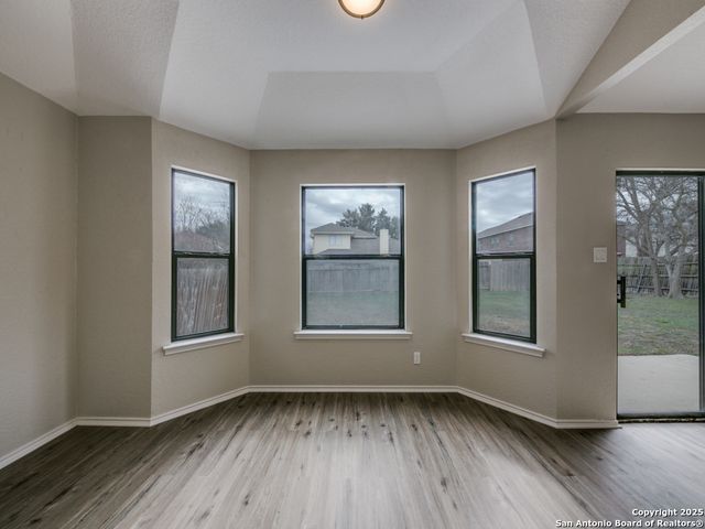 9218 Shadow Crest, Converse, TX 78109