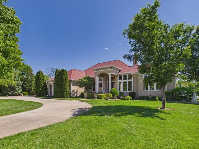 17590 188th Terrace, Tonganoxie, KS 66086
