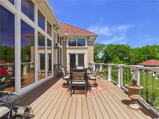 17590 188th Terrace, Tonganoxie, KS 66086