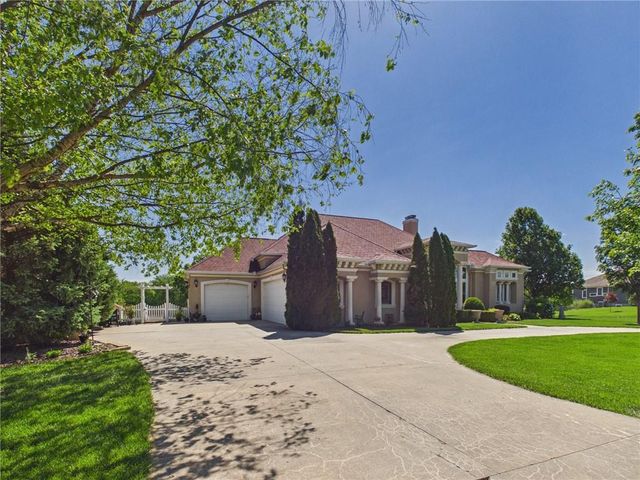 17590 188th Terrace, Tonganoxie, KS 66086