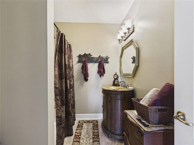 17590 188th Terrace, Tonganoxie, KS 66086
