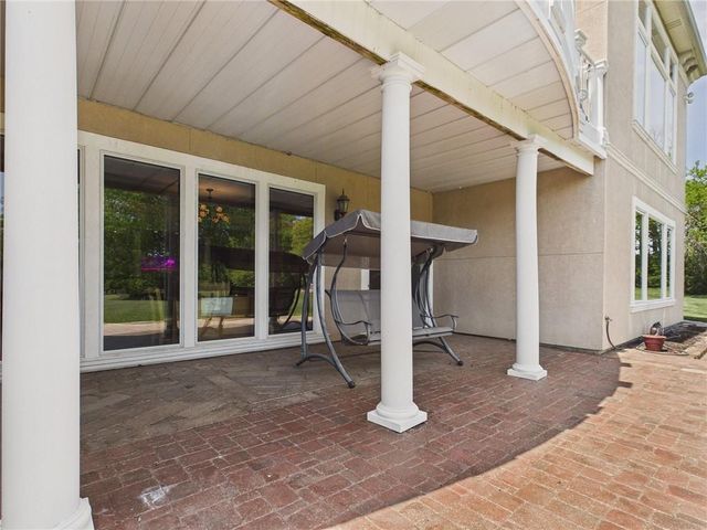17590 188th Terrace, Tonganoxie, KS 66086