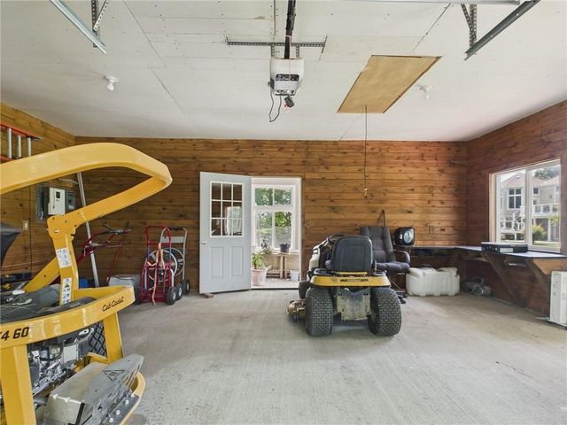 17590 188th Terrace, Tonganoxie, KS 66086