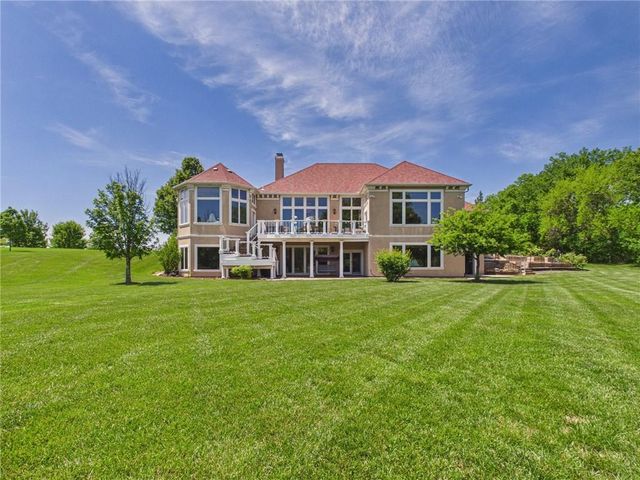 17590 188th Terrace, Tonganoxie, KS 66086