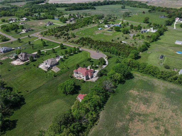 17590 188th Terrace, Tonganoxie, KS 66086