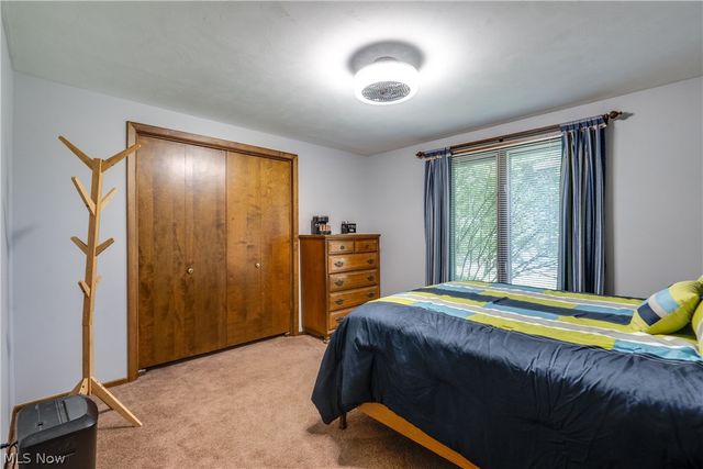 5269 Woodview Avenue, Louisville, OH 44641