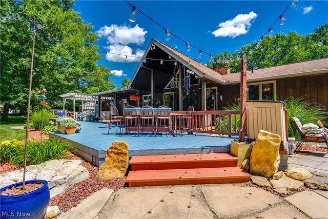 5269 Woodview Avenue, Louisville, OH 44641