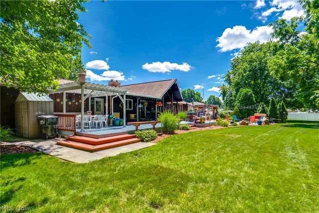 5269 Woodview Avenue, Louisville, OH 44641