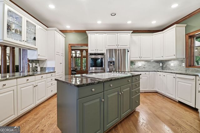 560 Shetland Trace, Big Canoe, GA 30143