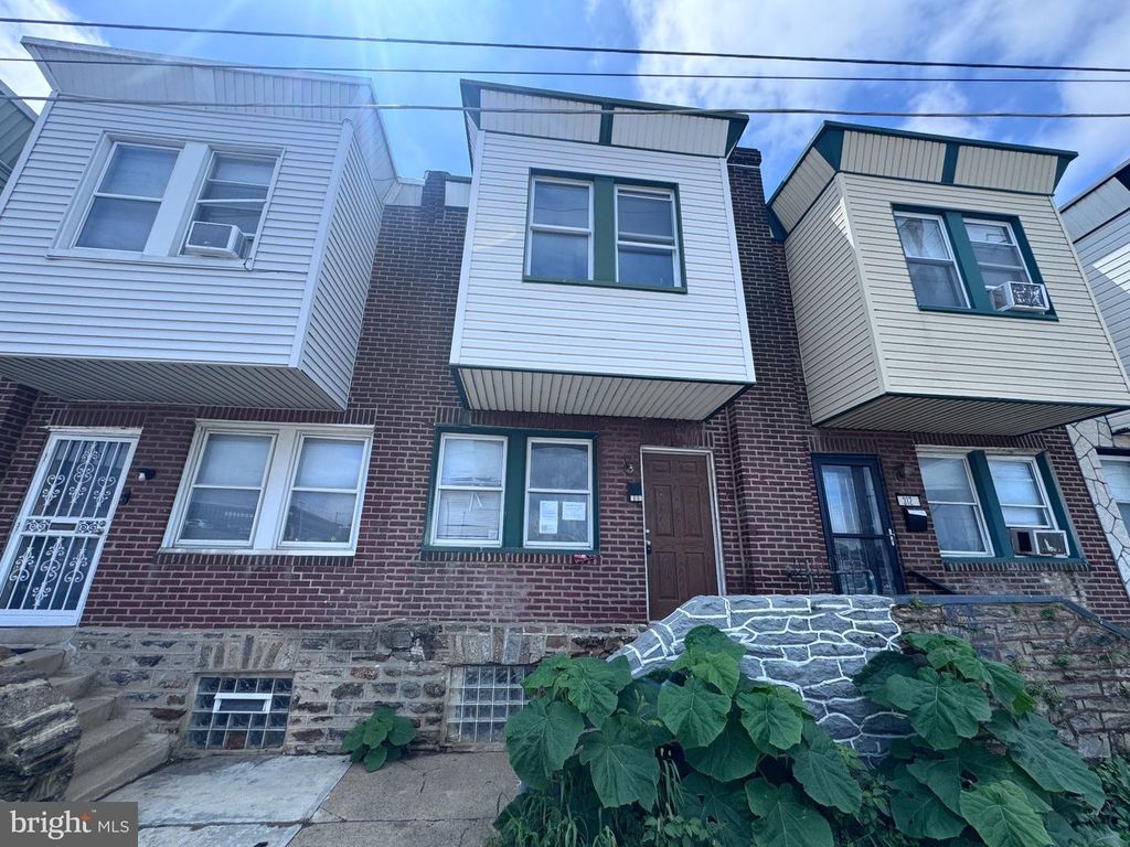 310 W COURTLAND ST, PHILADELPHIA, PA 19140 — exterior