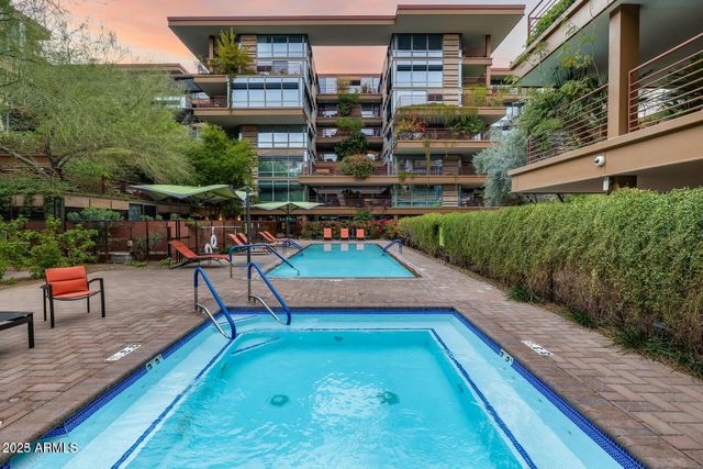 7121 E RANCHO VISTA Drive 2002, Scottsdale, AZ 85251