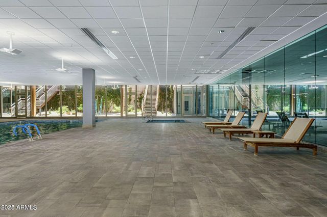 7121 E RANCHO VISTA Drive 2002, Scottsdale, AZ 85251