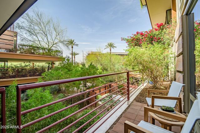 7121 E RANCHO VISTA Drive 2002, Scottsdale, AZ 85251