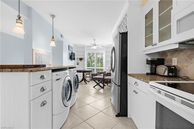 1190 Yesica Ann CIR B101, Naples, FL 34110