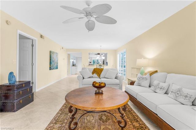 1190 Yesica Ann CIR B101, Naples, FL 34110