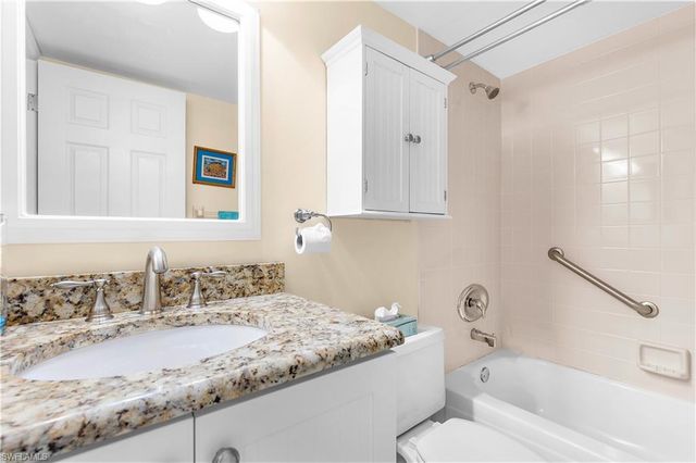 1190 Yesica Ann CIR B101, Naples, FL 34110