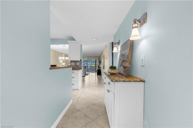 1190 Yesica Ann CIR B101, Naples, FL 34110