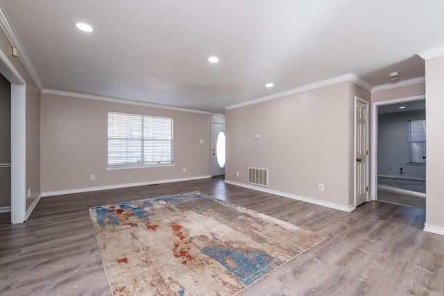 9221 Daybright Circle, Mabelvale, AR 72103