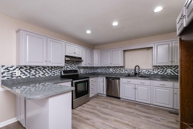 9221 Daybright Circle, Mabelvale, AR 72103