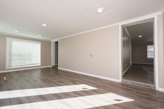 9221 Daybright Circle, Mabelvale, AR 72103