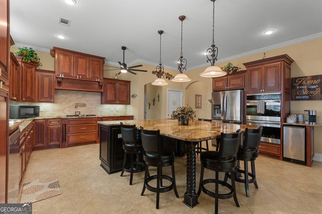 122 Bell Road, Jackson, GA 30233