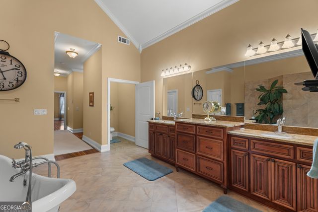 122 Bell Road, Jackson, GA 30233