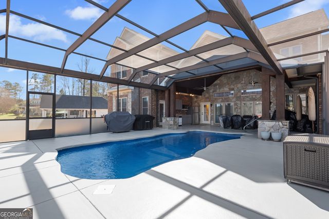 122 Bell Road, Jackson, GA 30233