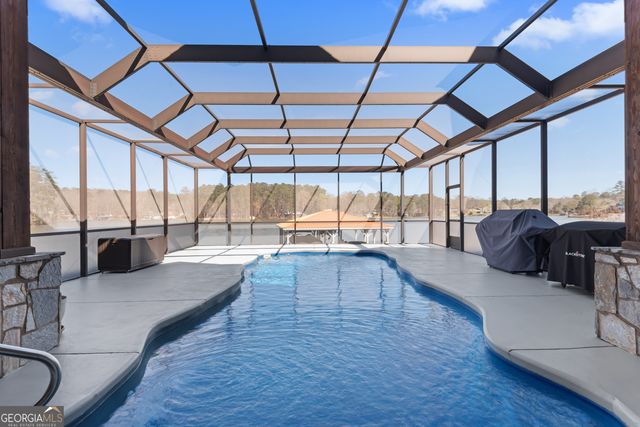 122 Bell Road, Jackson, GA 30233